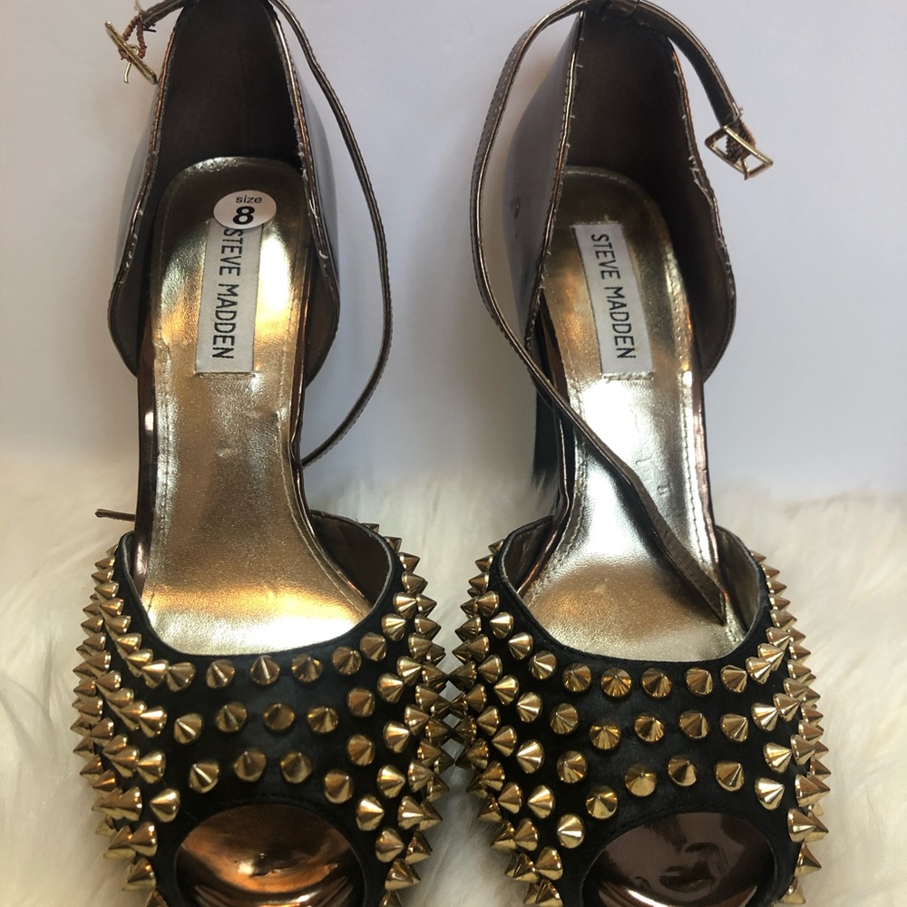Steve Madden / BCBG lot